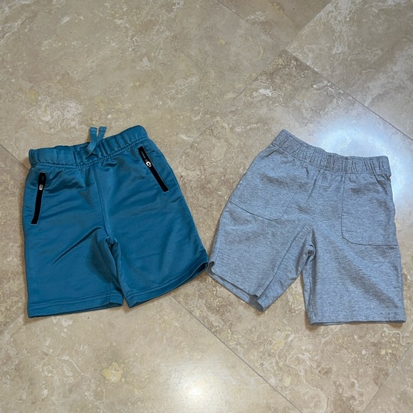 OshKosh B'gosh Other - 💙2 boy shorts💙